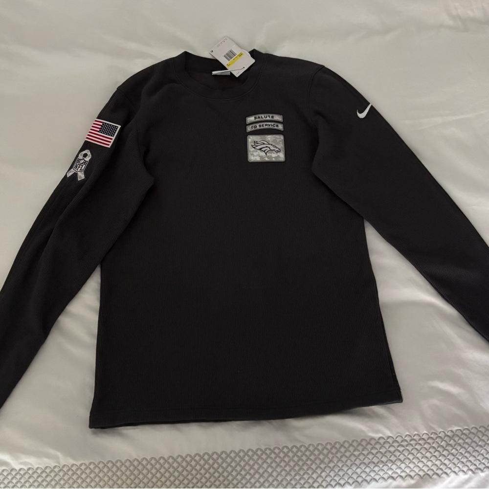 Nike Men's Black Long Sleeve Tee Salute to Service- Broncos Men